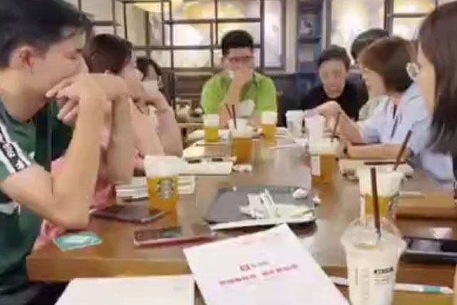 新的(de)開(kāi)始，換一(yī)個(gè)地(dì)方談工(gōng)作(zuò)